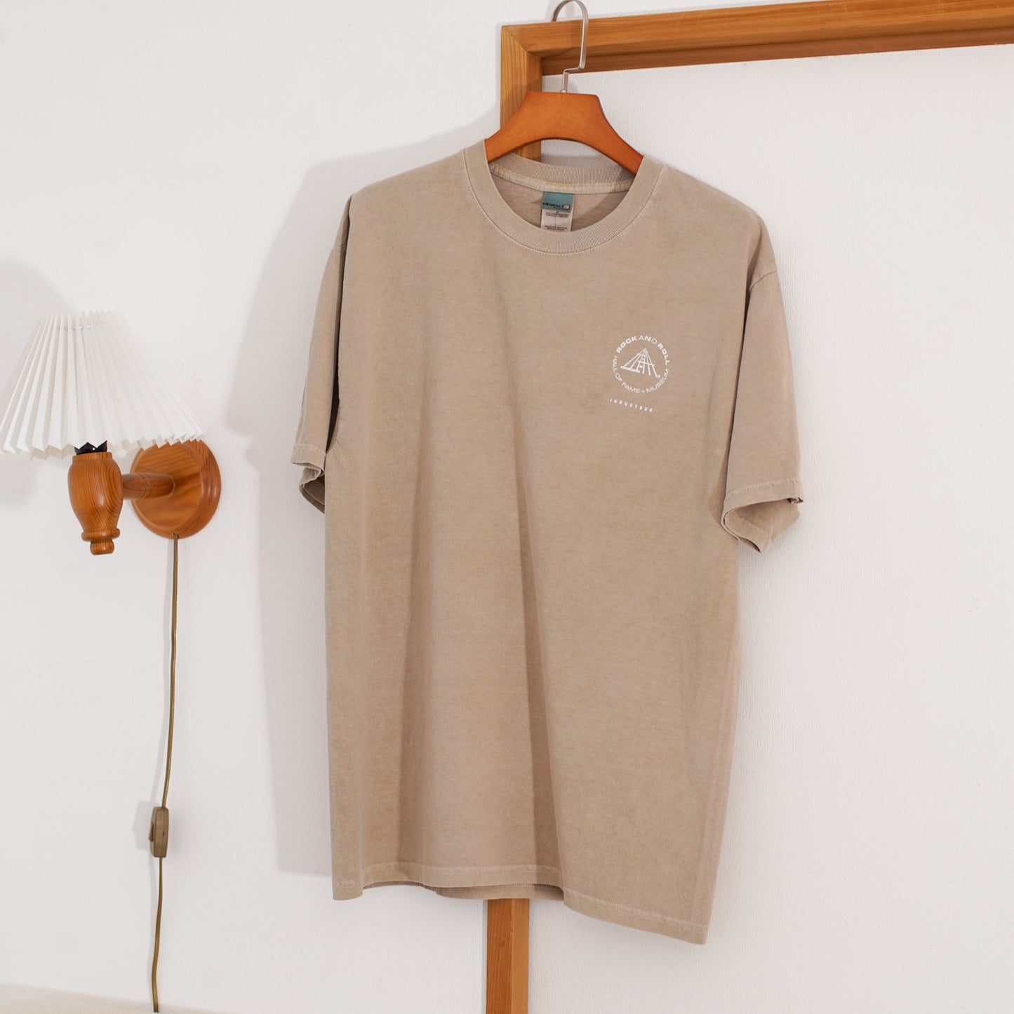 R&R Museum Tee 美術館で売っていたギターTシャツ|ギターストラップ屋が選ぶ古着&雑貨