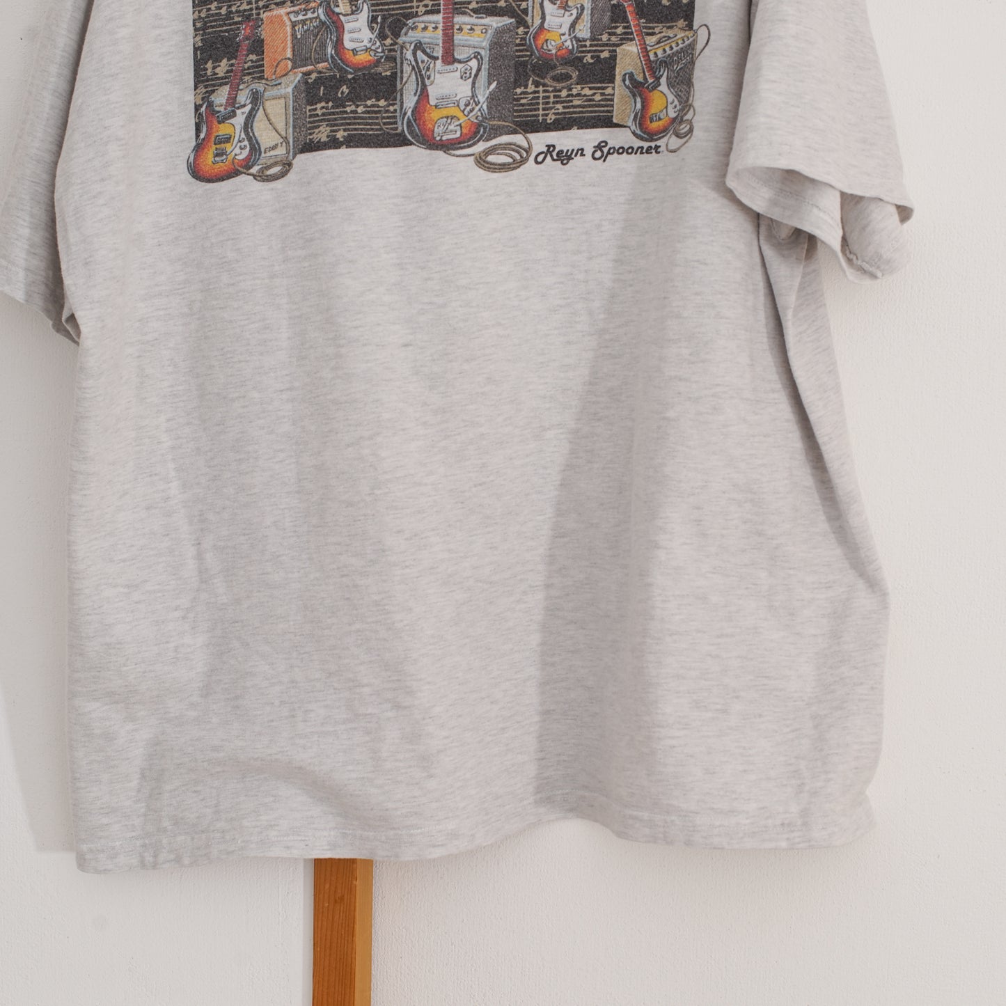 Bizarre Guitars & Amplifiers Tee ビザールギターTシャツ|ギターストラップ屋が選ぶ古着&雑貨