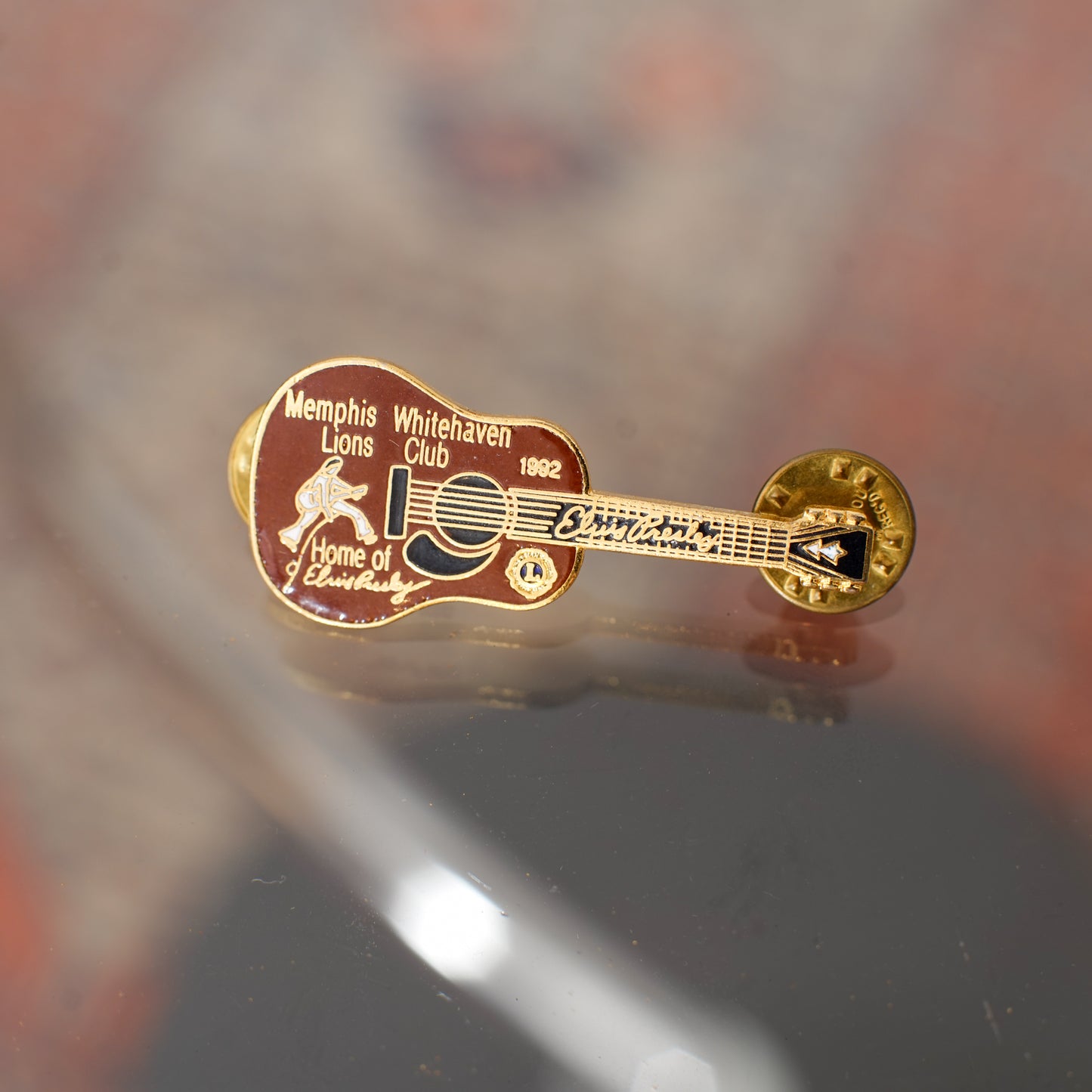 Memphis Lions Club ギター型 エルヴィス・プレスリー記念ピンバッジ#7|ギターストラップ屋が選ぶ古着&雑貨