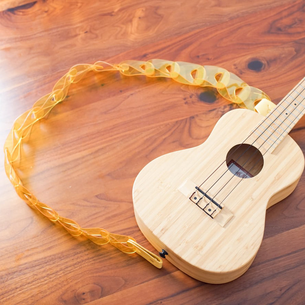 Wellington for ukulele Clear ver. ウェリントン|ウロコのようなウクレレストラップ