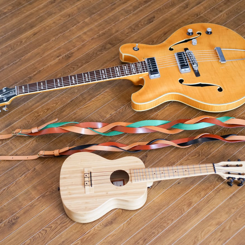 Triad for ukulele トライアド|程よい主張の三つ編みウクレレストラップ