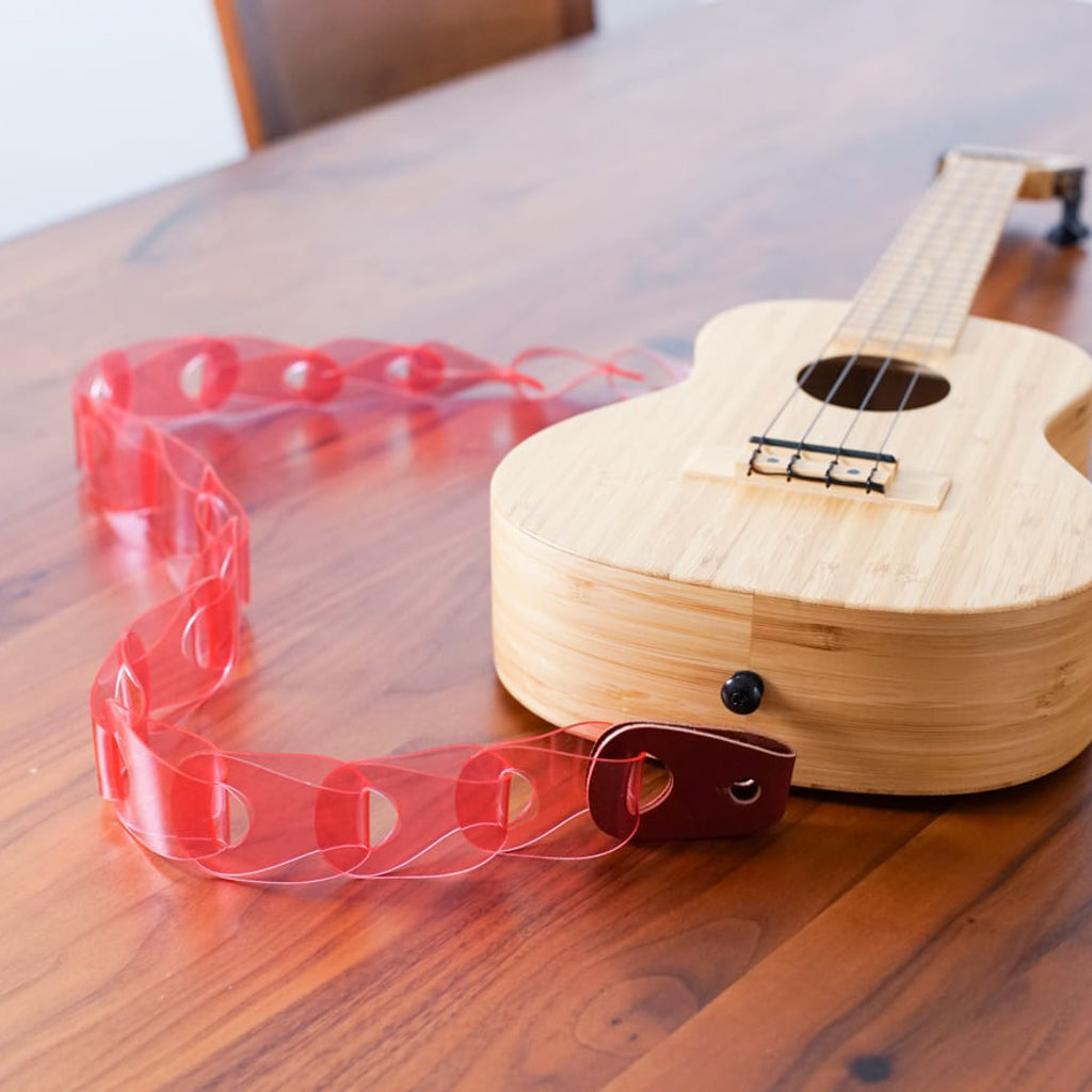 Wellington for ukulele Clear ver. ウェリントン|ウロコのようなウクレレストラップ
