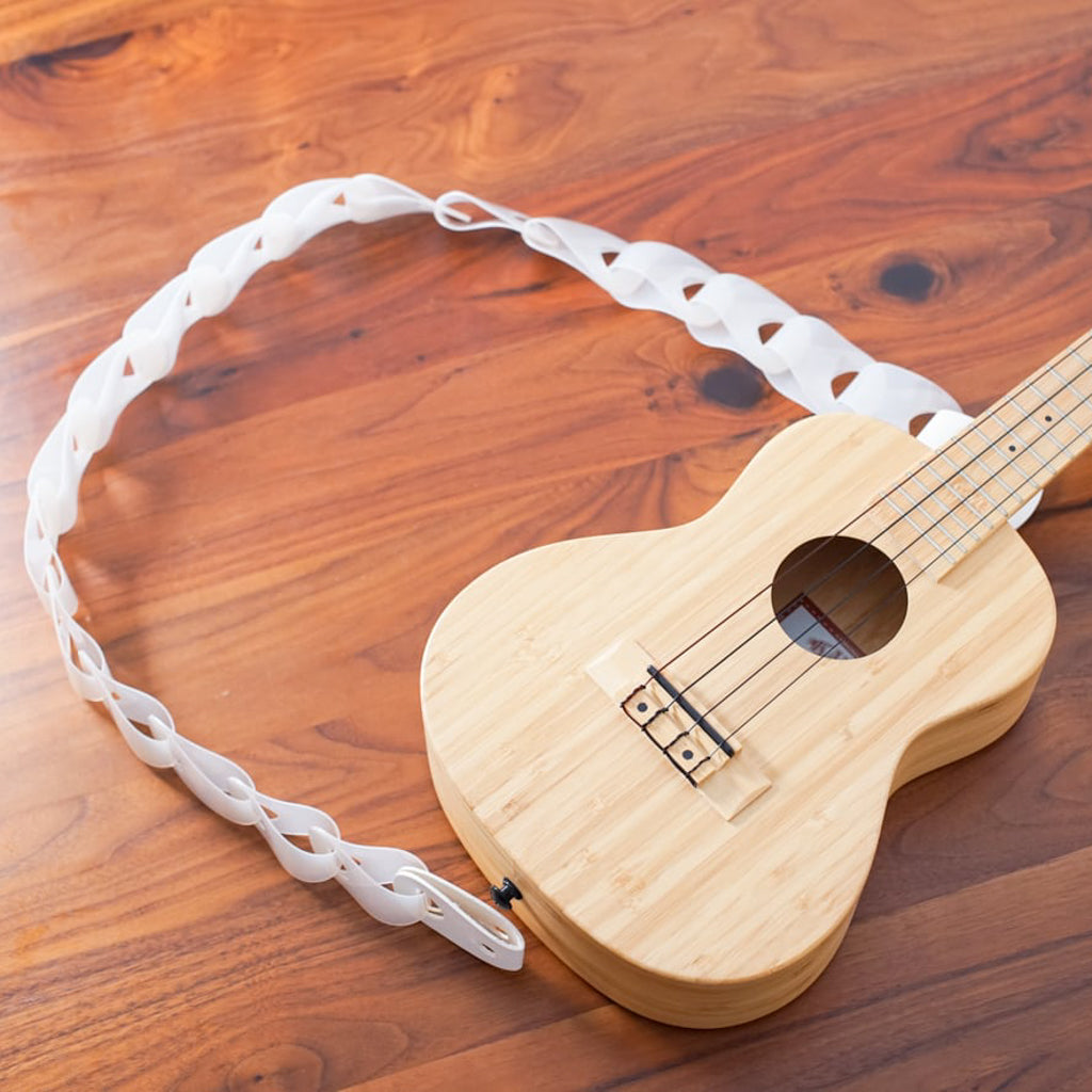Wellington for ukulele Clear ver. ウェリントン|ウロコのようなウクレレストラップ
