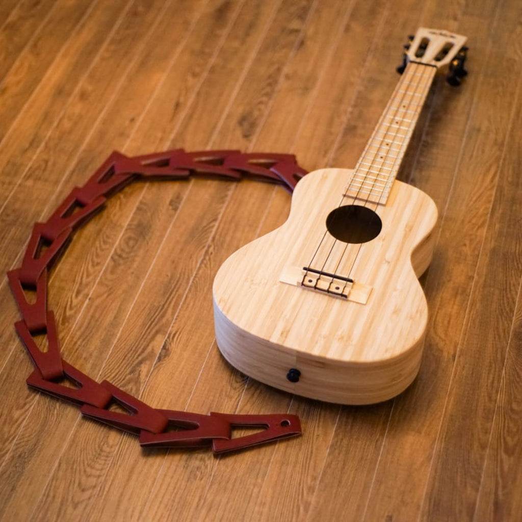 kolmio for ukulele 콜미오 | 비늘 같은 우쿨렐레 스트랩