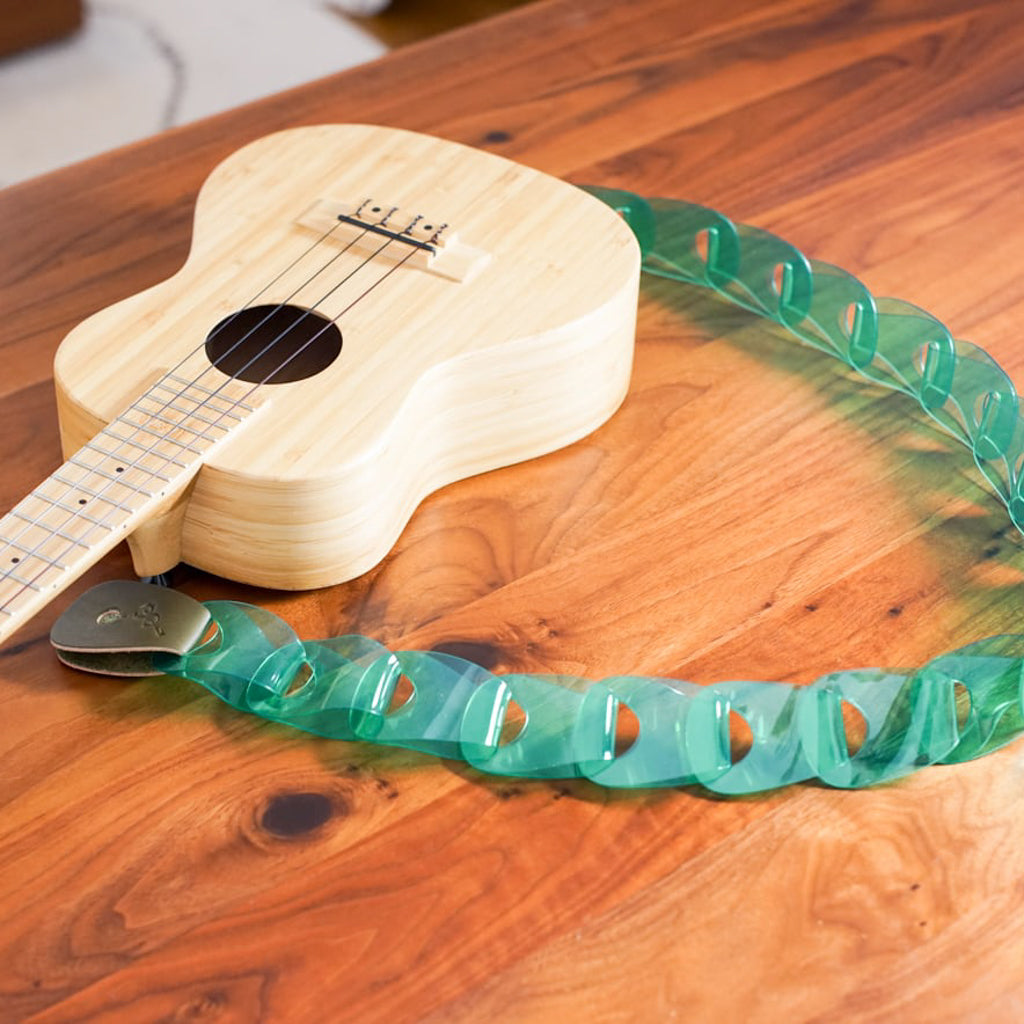 Wellington for ukulele Clear ver. ウェリントン|ウロコのようなウクレレストラップ