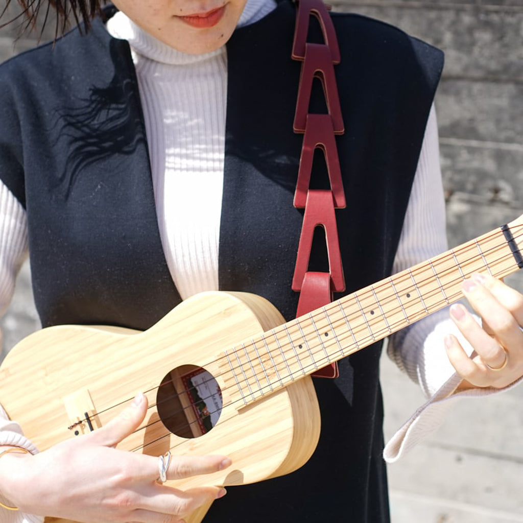 kolmio for ukulele 콜미오 | 비늘 같은 우쿨렐레 스트랩