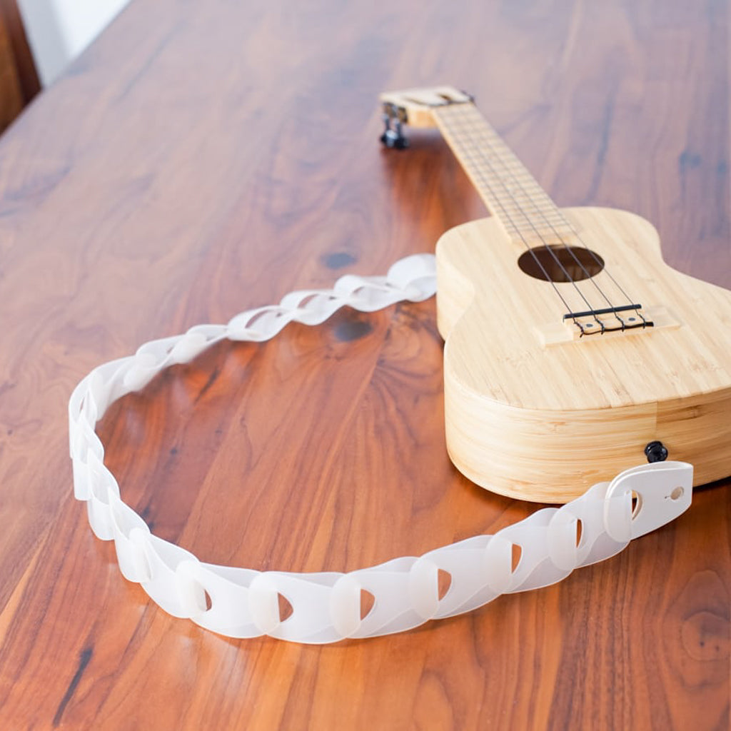 Wellington for ukulele Clear ver. ウェリントン|ウロコのようなウクレレストラップ