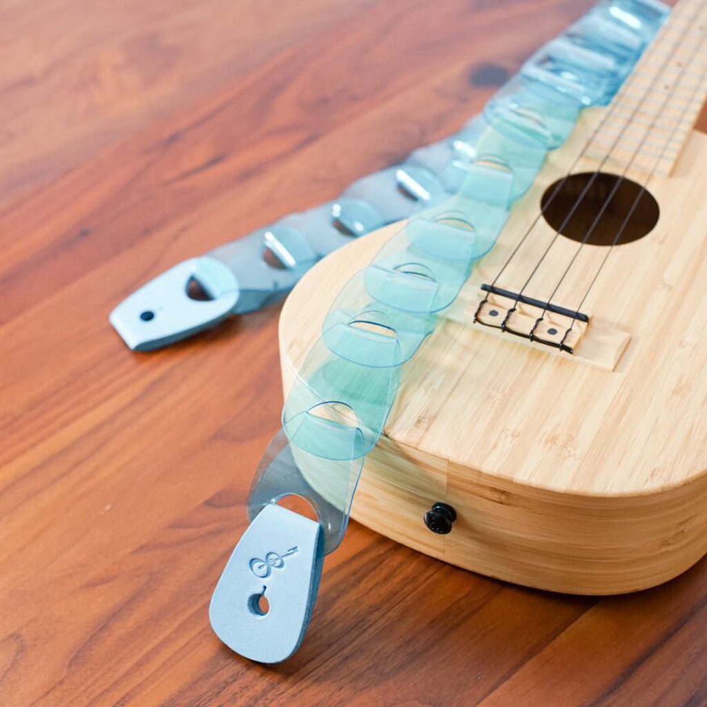 Wellington for ukulele Clear ver. ウェリントン|ウロコのようなウクレレストラップ