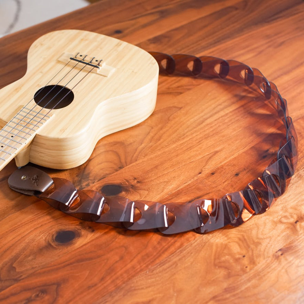 Wellington for ukulele Clear ver. ウェリントン|ウロコのようなウクレレストラップ