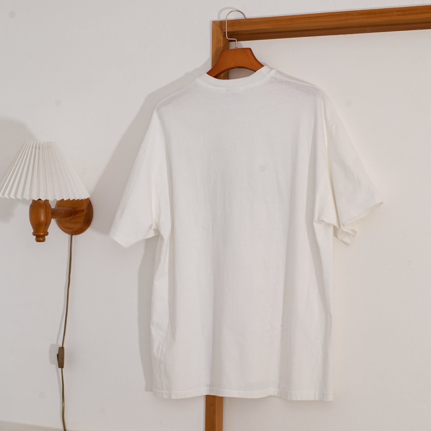Winged Instruments Print Tee 翼の生えたギターTシャツ｜ギターストラップ屋が選ぶ古着＆雑貨