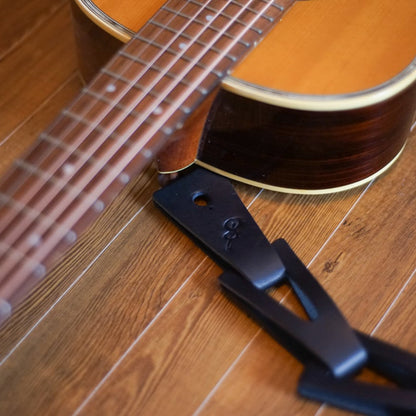 kolmio for ukulele 콜미오 | 비늘 같은 우쿨렐레 스트랩